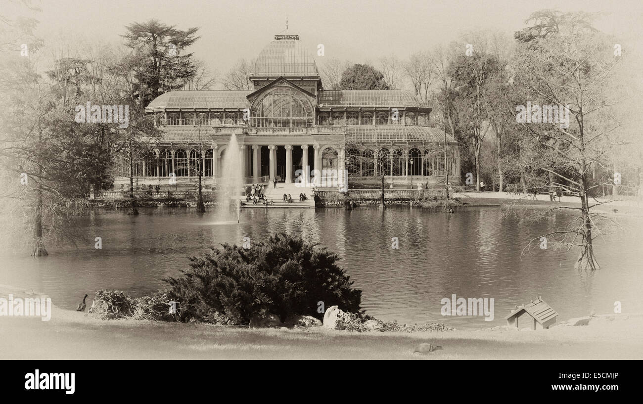 Pavillon de verre par Ricardo Velázquez Bosco, Crystal Palace, palais de cristal, le parc du Retiro, Parque del Buen Retiro Banque D'Images