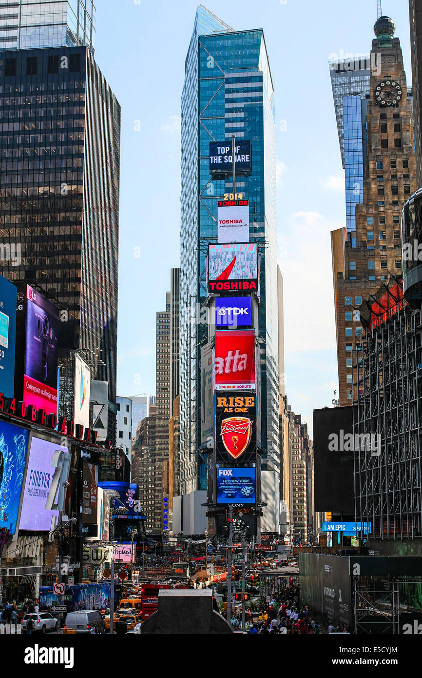 NEW YORK CITY-Juillet 16 : New York city architecture sur Time Square à New York, USA le 16 juillet 2014. Banque D'Images