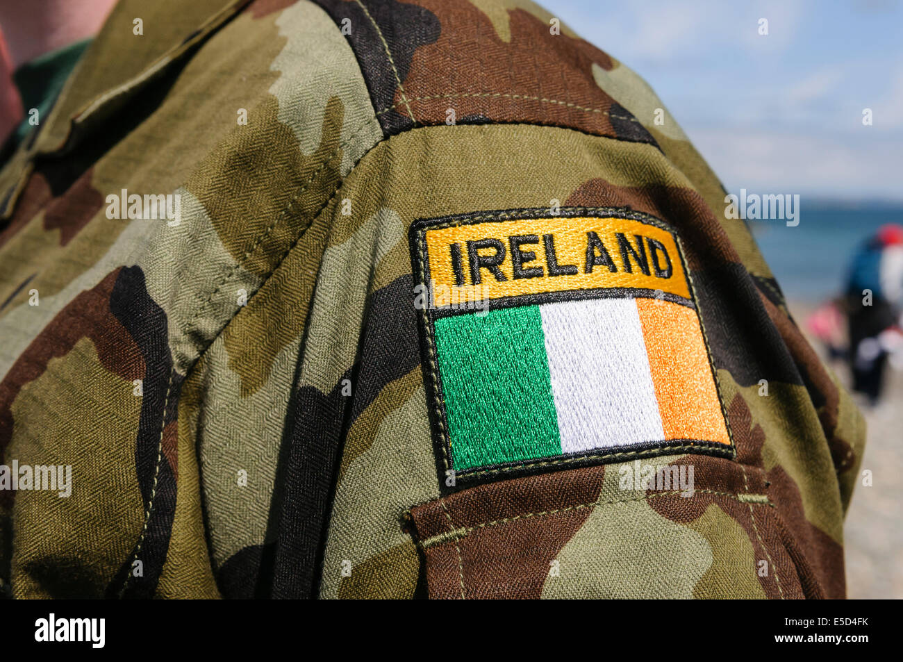 Patch d'épaule d'un soldat de l'armée irlandaise Banque D'Images