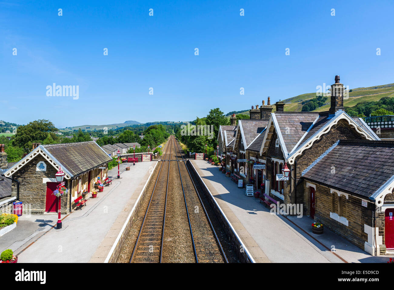 Régler la gare, début de la fer Settle-Carlisle, North Yorkshire, UK Banque D'Images