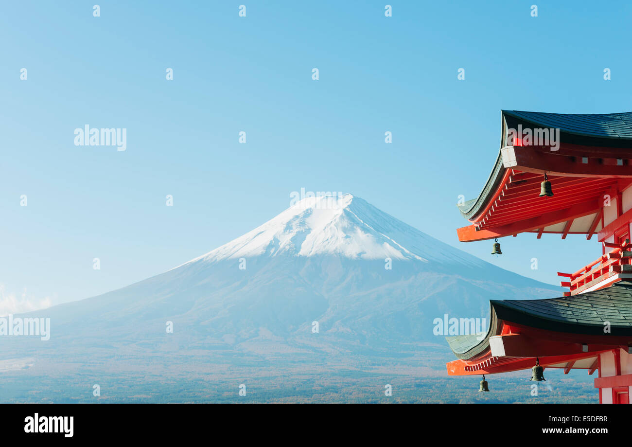 L'Asie, Japon Honshu Mt Fuji 3776m et Arakura Sengen Jinja sanctuaire Shinto UNESCO World Heritage site Banque D'Images