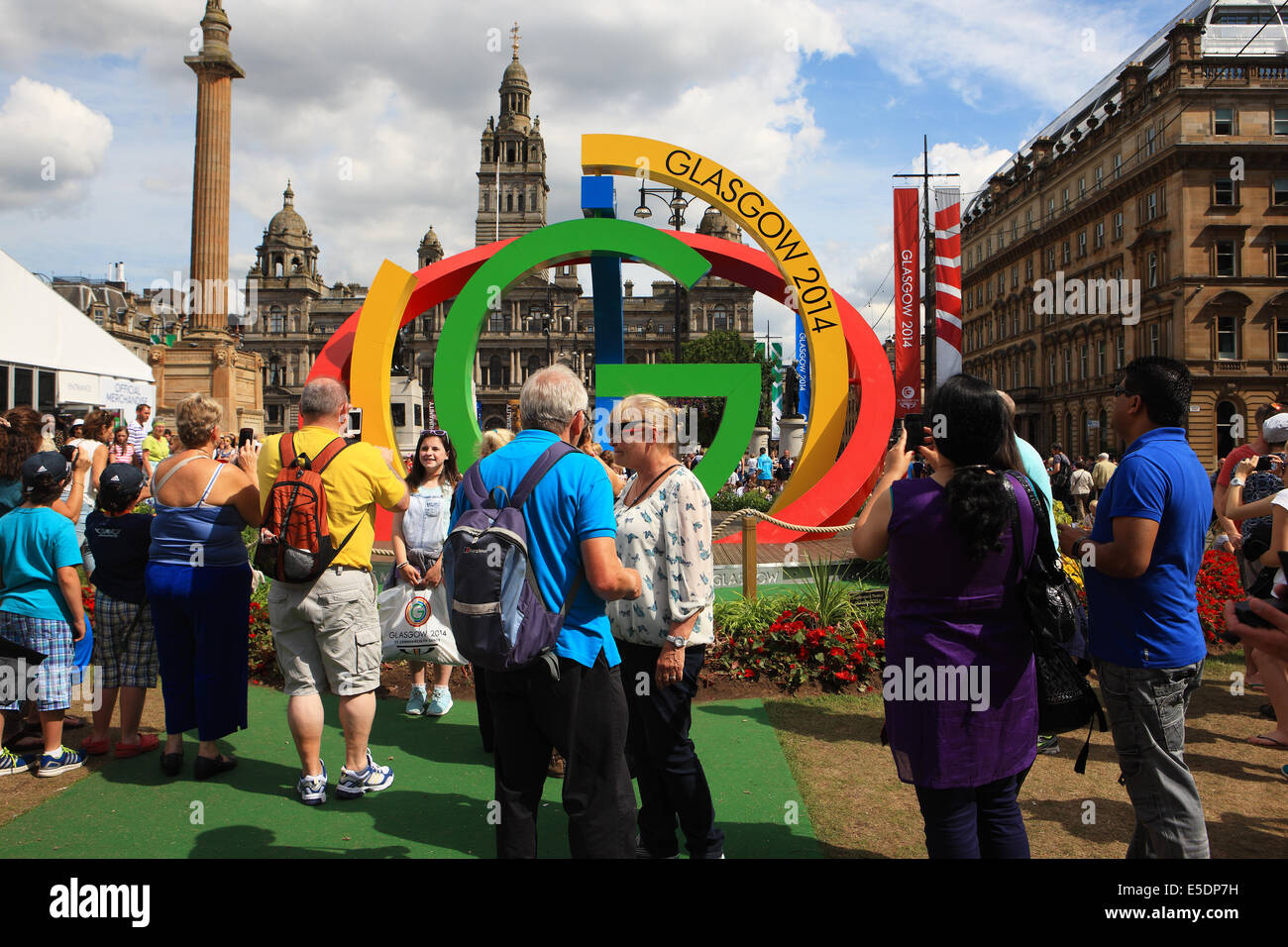 Les foules à George Square pendant les Jeux du Commonwealth 2014 à Glasgow, Ecosse Banque D'Images