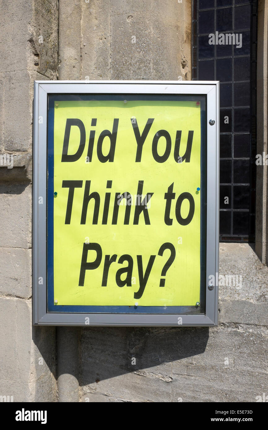 Signe de l'Eglise "est-ce que vous pensez à prier' Banque D'Images