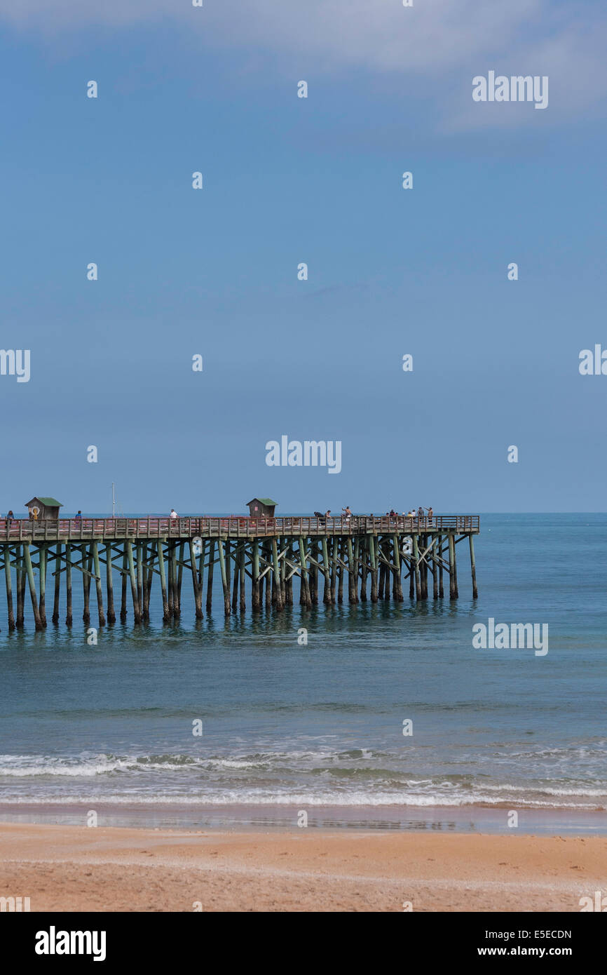 Flagler Beach Pier, Océan Atlantique, FL, USA Banque D'Images