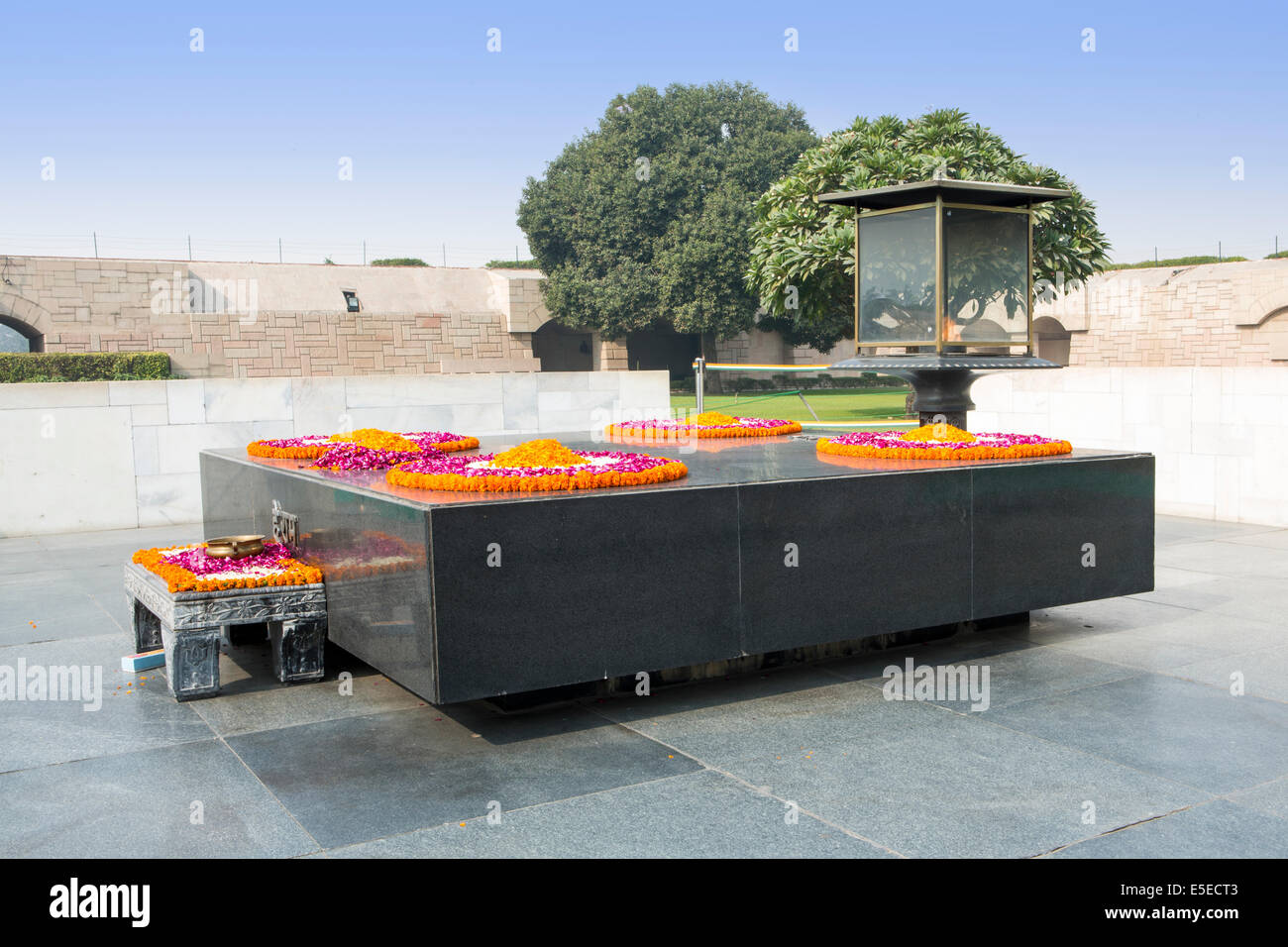 Raj Ghat : la tombe du Mahatma Gandhi, à New Delhi, Inde Banque D'Images