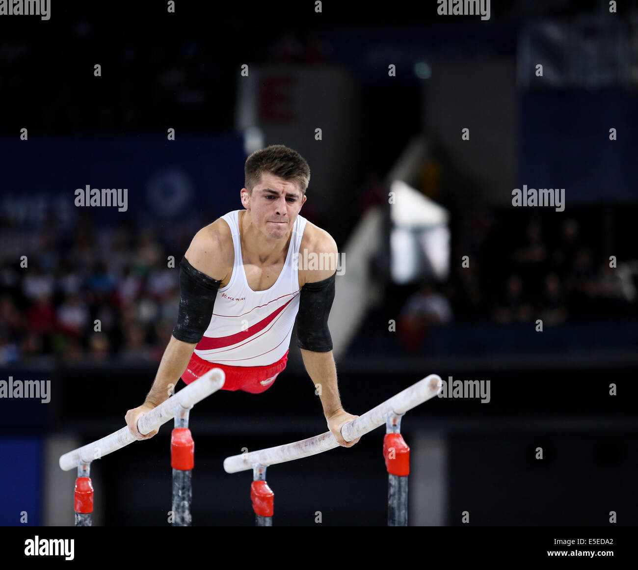 SSE Hydro Glasgow 29 sep 2014. Journée des Jeux du Commonwealth 6. L'équipe de gymnastique artistique finale. Max Whitlock FRA barres parallèles. Credit : ALAN OLIVER/Alamy Live News Banque D'Images