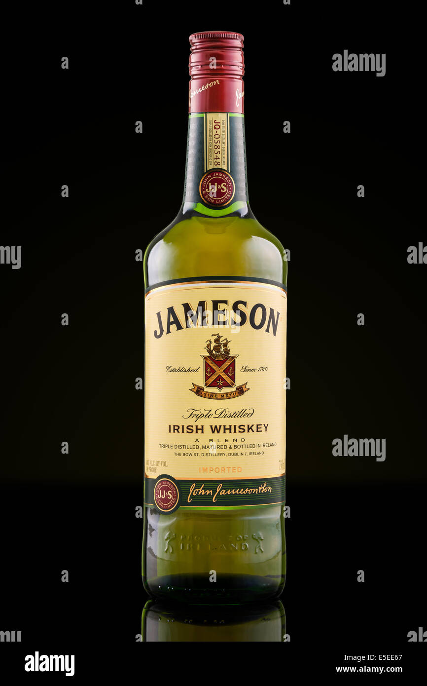 Bouteille de whisky irlandais Jameson Banque D'Images