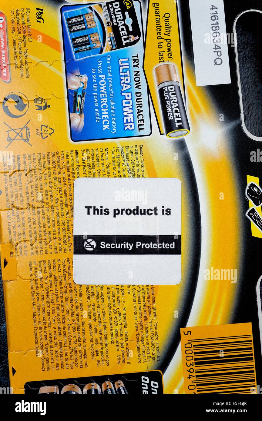 Protection de sécurité étiquette collante sur le dos d'un pack de batteries Banque D'Images