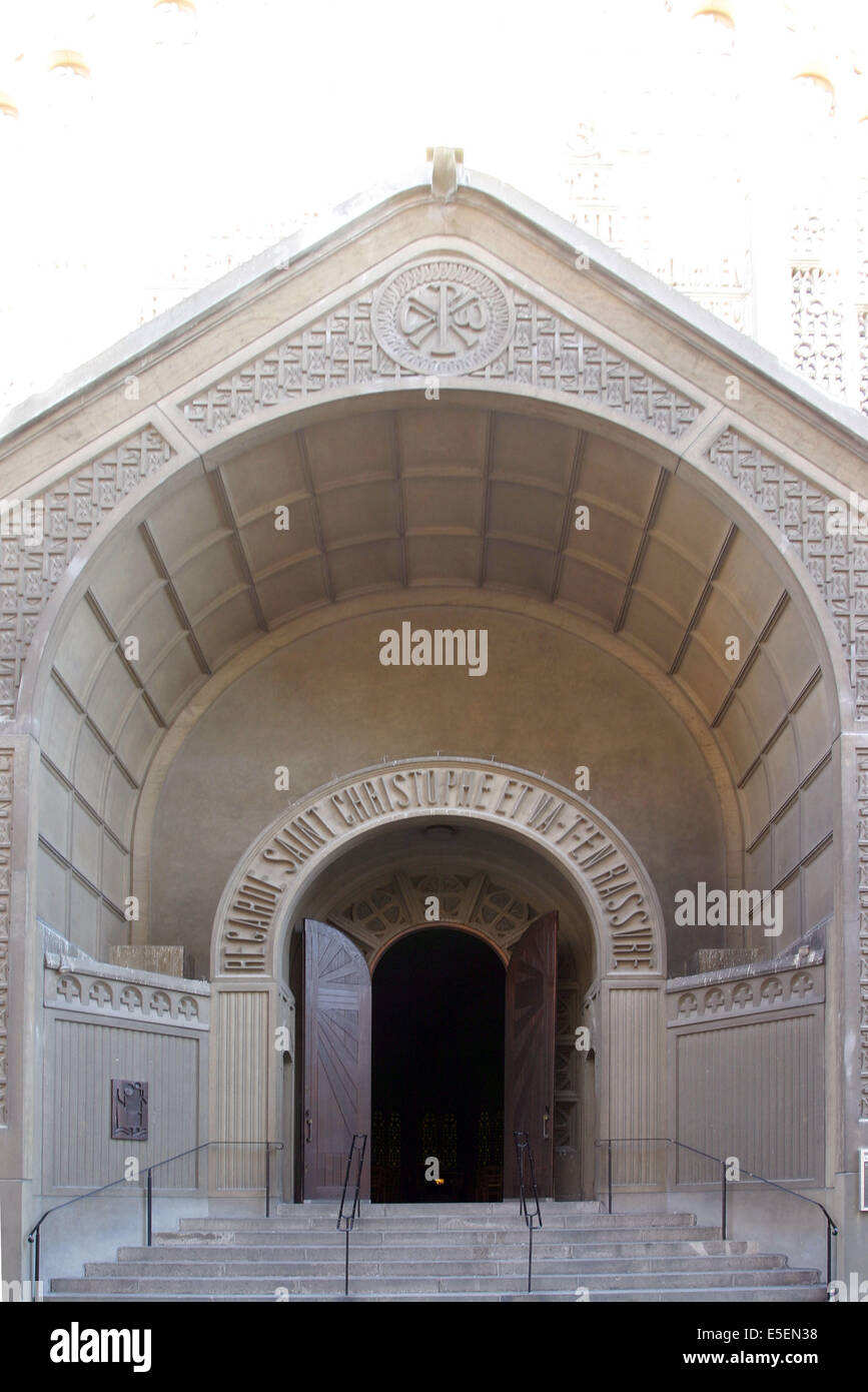 France, paris 15e lunettes St christophe de javel, construction de briques, diee aux spécialistes, portail rue St christophe Banque D'Images