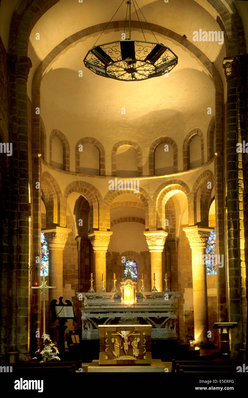France, Bretagne, Morbihan, golfe du Morbihan, presqu'ile de rhuys, choeur roman de l'elise de