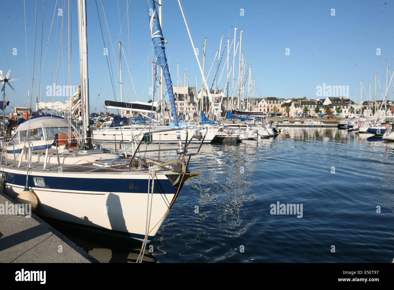 France, Bretagne, finistère Sud, cornouaille, Concarneau, la ville close, fortification vauban, port de plaisance, voiliers, vedettes, quai, bateaux, Banque D'Images