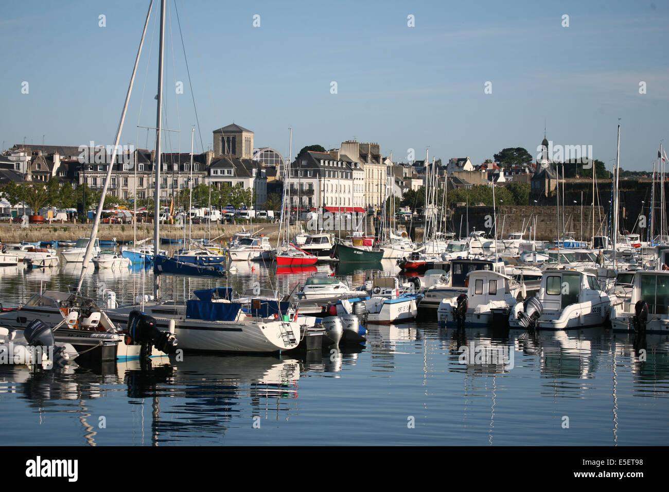 France, Bretagne, finistère Sud, cornouaille, Concarneau, la ville close, fortification vauban, port de plaisance, voiliers, vedettes, quai, bateaux, Banque D'Images