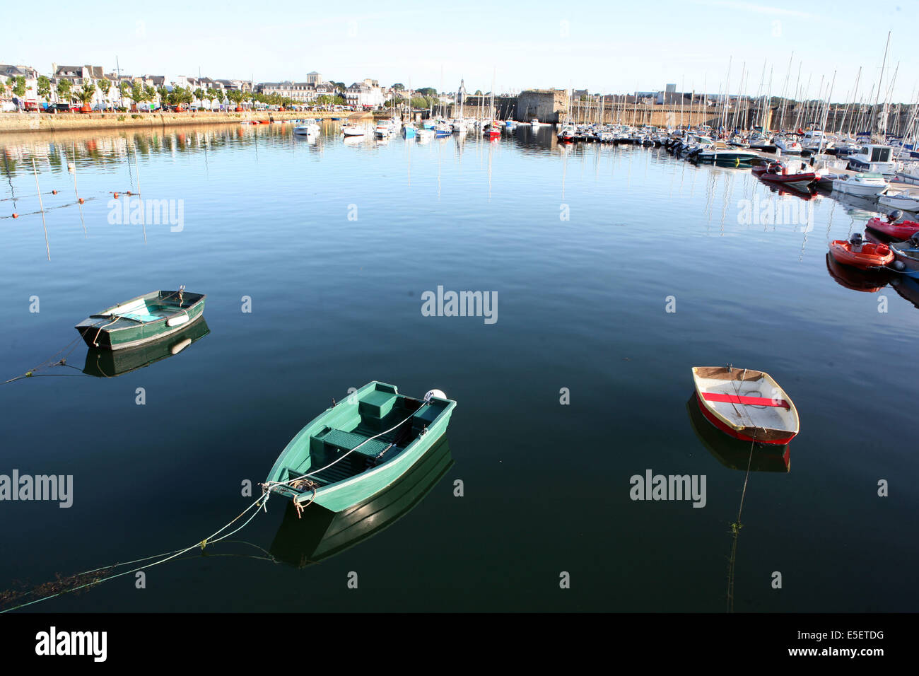 France, Bretagne, finistère Sud, cornouaille, Concarneau, la ville close, fortification vauban, port de plaisance, voiliers, vedettes, quai, bateaux, Banque D'Images