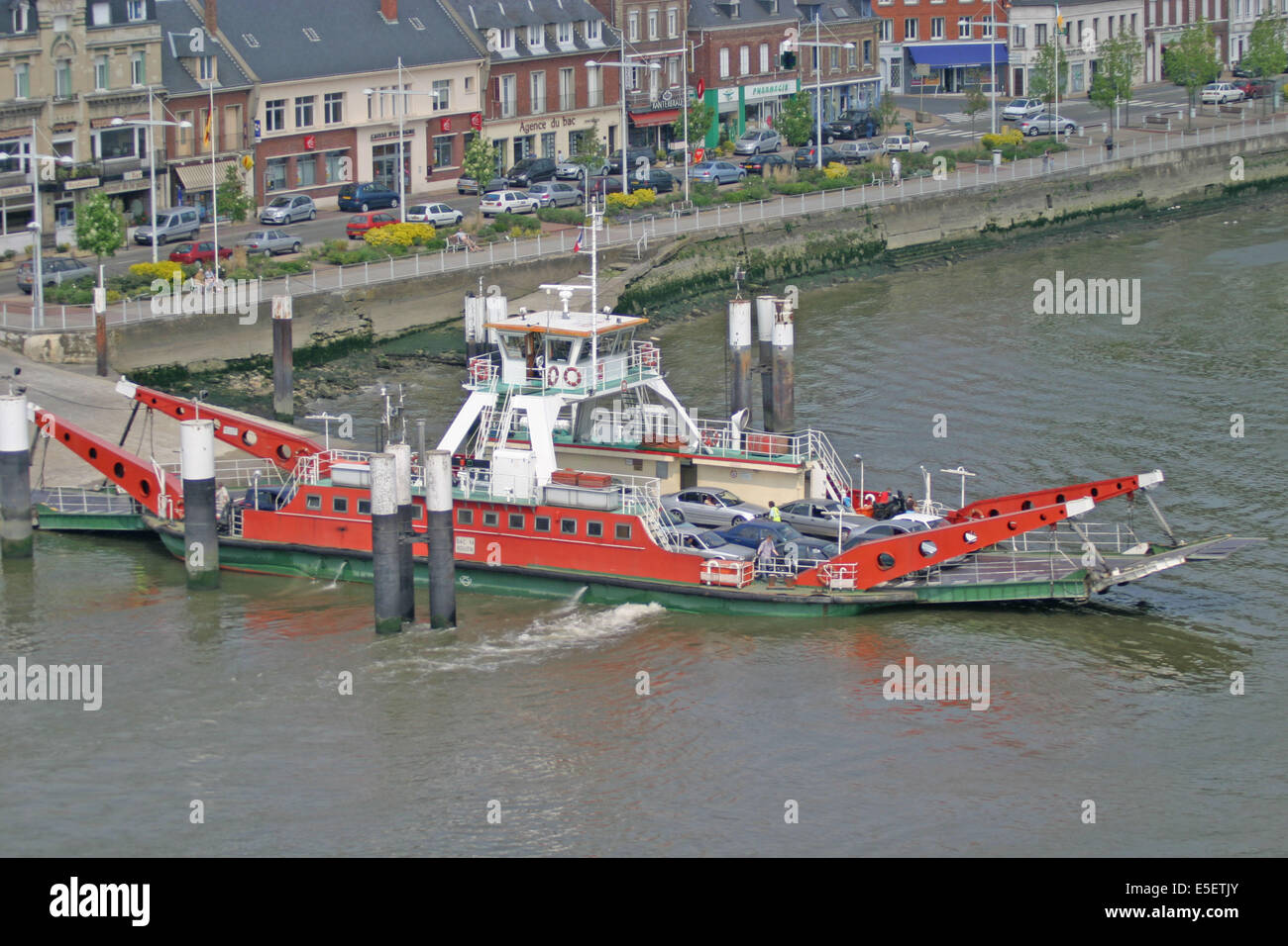 France, Haute Normandie, seine maritime, bac de duclair remplacant, dépuis la passerelle d'un cargo, la seine, Banque D'Images