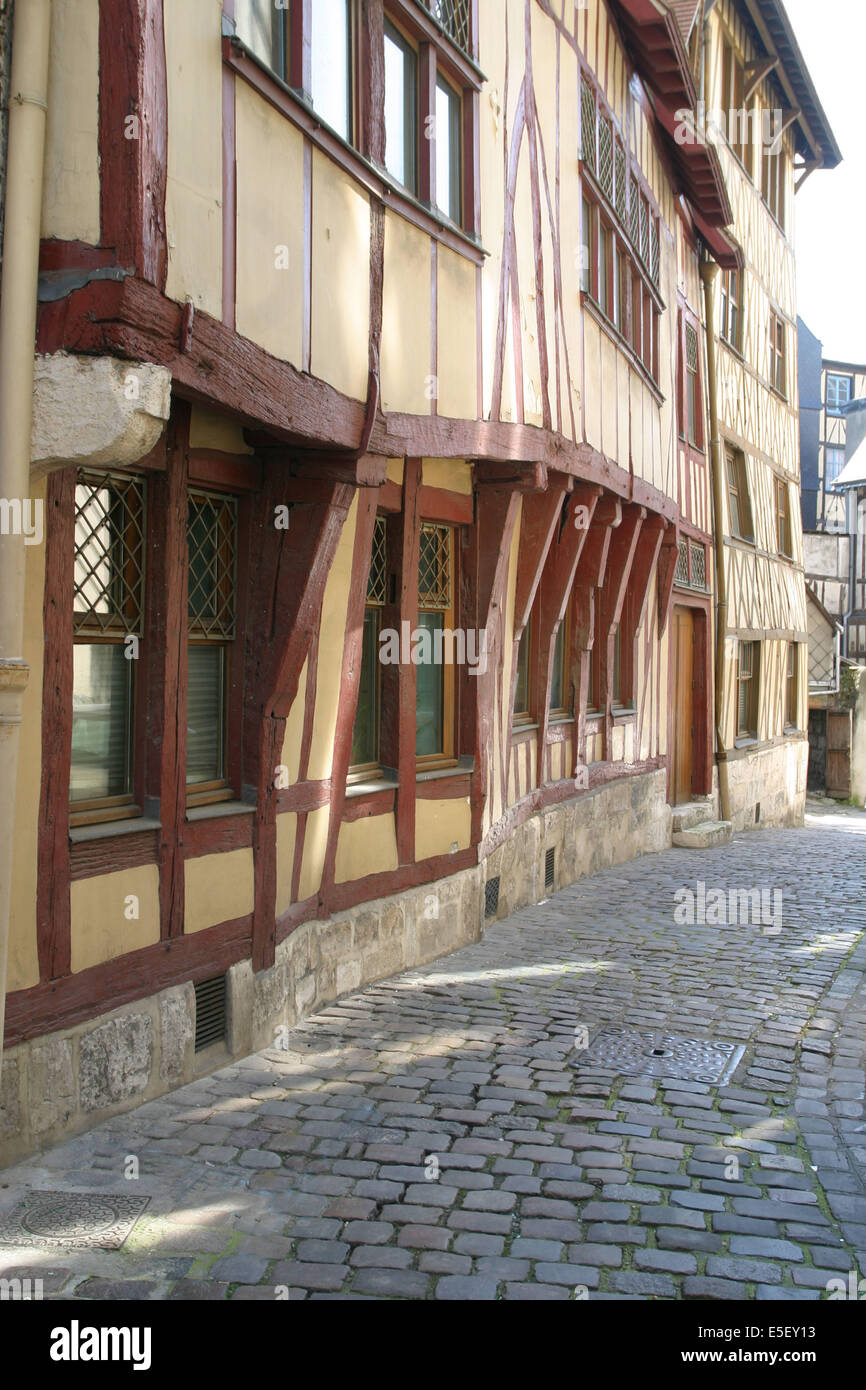 France, Haute Normandie, seine maritime, rouen, rue des chanoines — free download