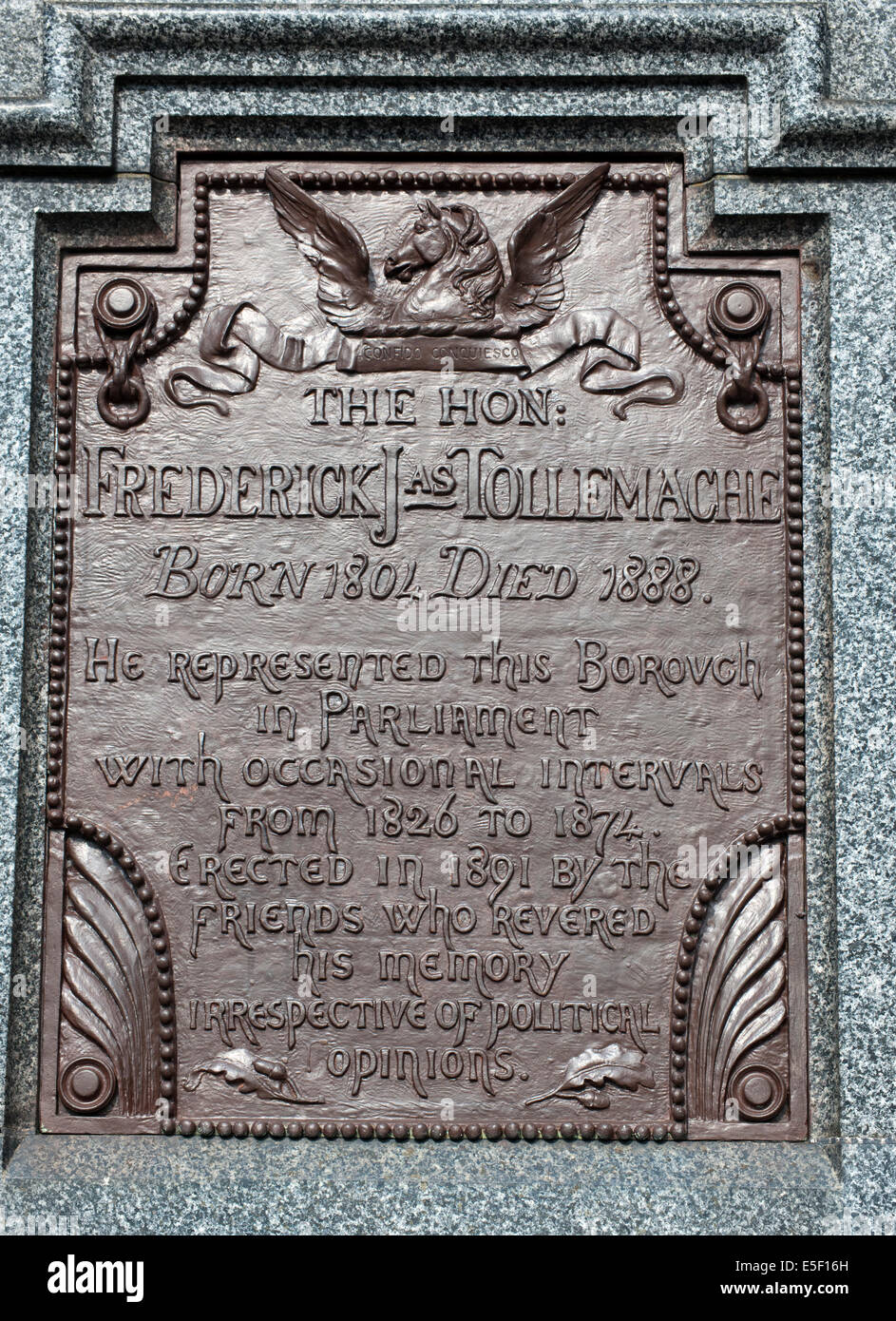 Plaque sur la Statue de l'honorable Frederick James Tollemache, St Peter's Hill, Grantham, Lincolnshire, Angleterre, Royaume-Uni. Banque D'Images