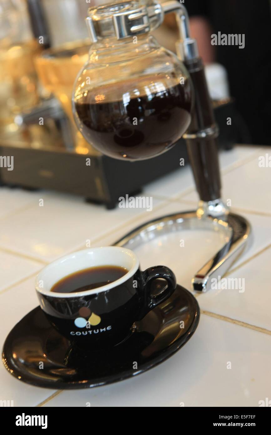 France, ile de france, Paris 7e arrondissement, 47 rue de babylone, café cousume, café, bar, gastronome. Date : 2011-2012 Banque D'Images