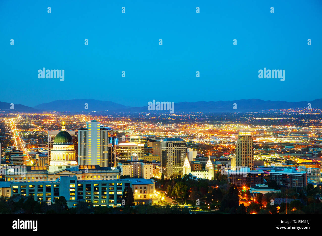 Salt Lake City aperçu dans la nuit Banque D'Images