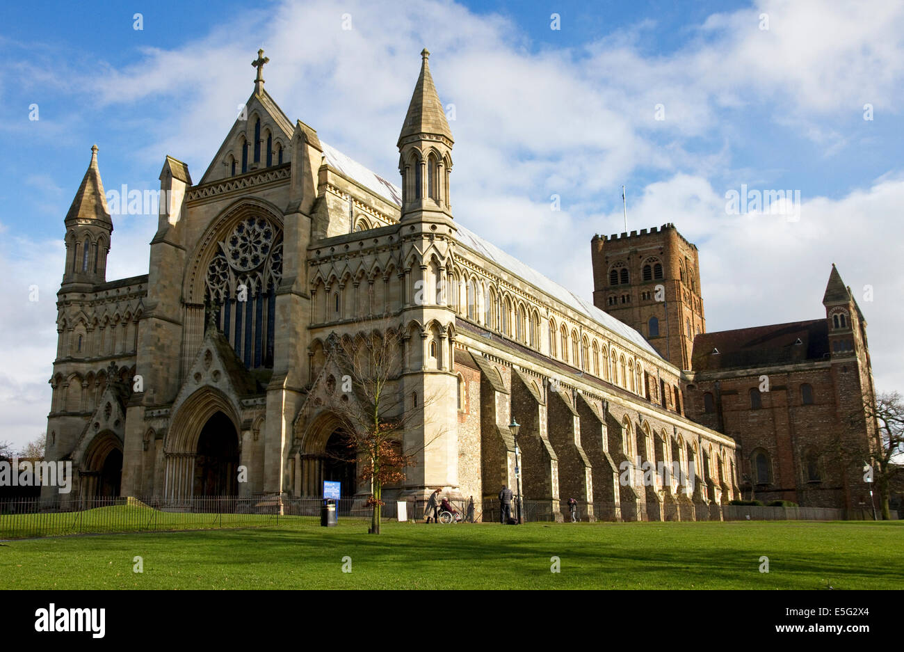 La Cathédrale et l'église abbatiale de Saint Alban, St Albans, Hertfordshire, Royaume-Uni Banque D'Images