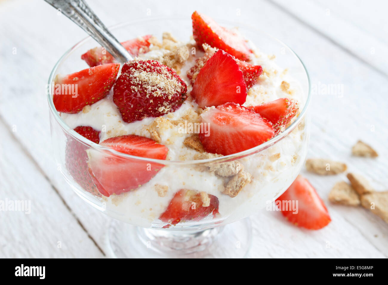 Fromage blanc sucré Dessert aux fraises Banque D'Images