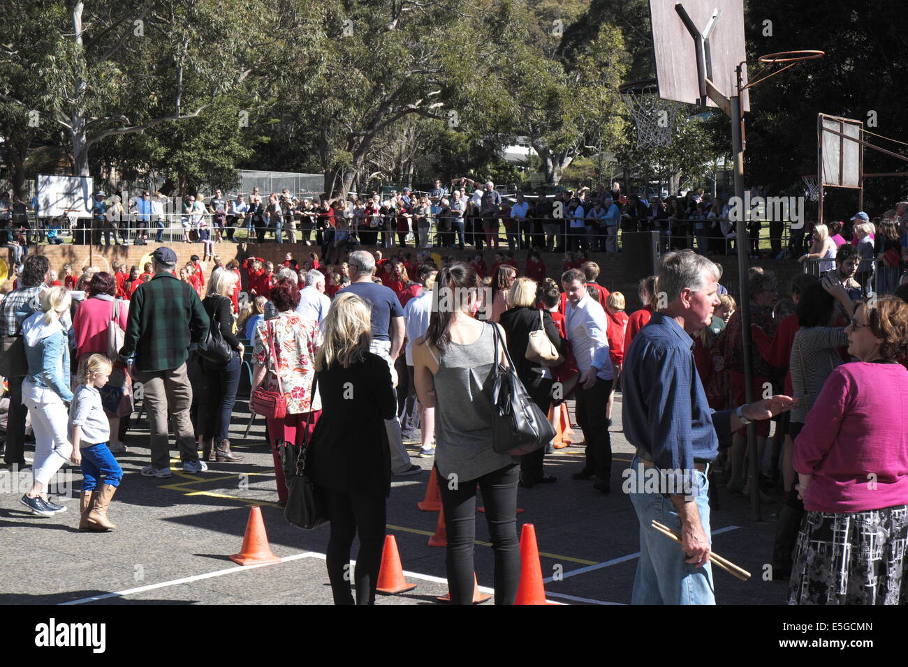 Au cours de la semaine de l'éducation , en Australie, les écoles mis sur des journées portes ouvertes pour les parents et amis, ici dans une école publique à Sydney Banque D'Images