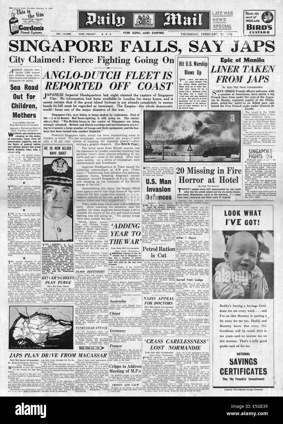 1942 Daily Mail front page signalé la chute de Singapour à l'armée japonaise Banque D'Images