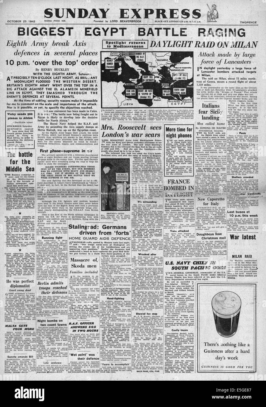 1942 front page Sunday Express 8e Armée britannique de rapports des forces de l'axe de bataille en Egypte Banque D'Images