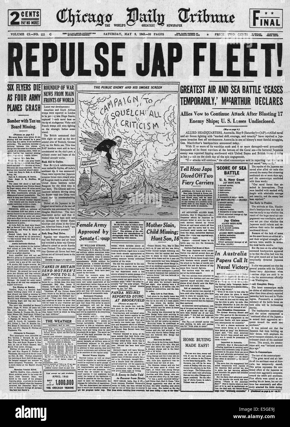 1942 Chicago Daily Tribune première page des alliés et de rapports de bataille navale japonaise autour de la mer de Corail Banque D'Images