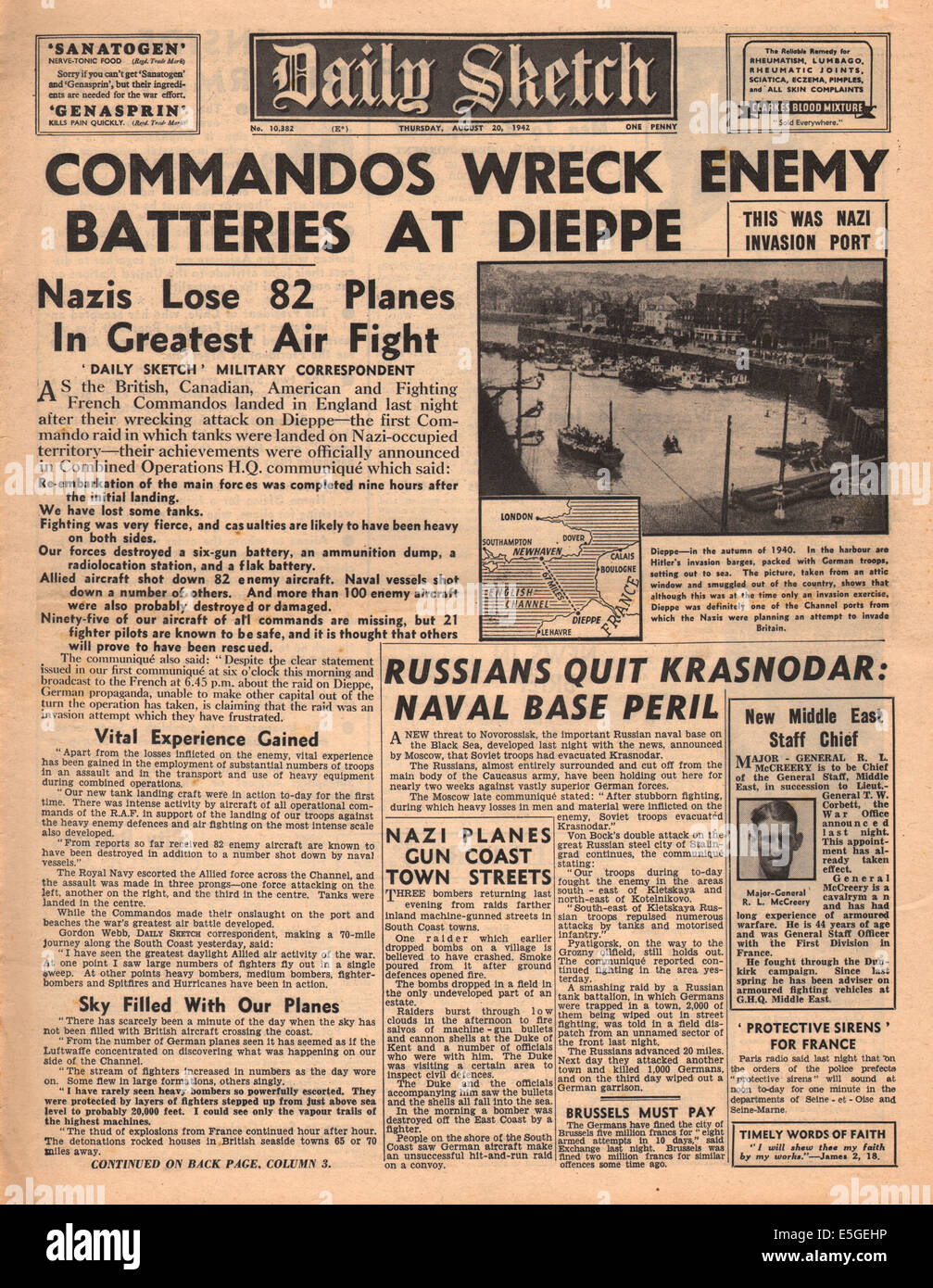1942 Daily Sketch page avant la déclaration à Dieppe Raid Commando Banque D'Images
