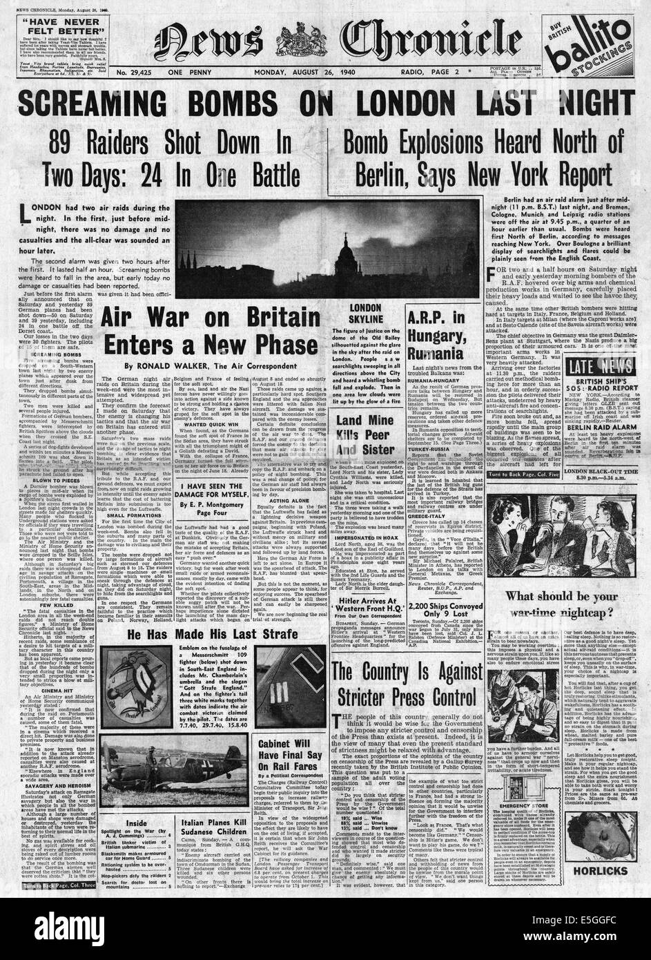 1940 News Chronicle/la page déclaration Luftwaffe raid contre Londres Banque D'Images