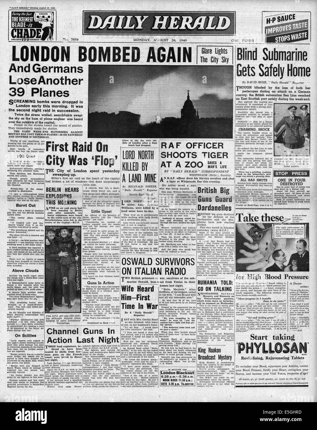 1940 Daily Herald/la page déclaration Luftwaffe raid contre Londres Banque D'Images