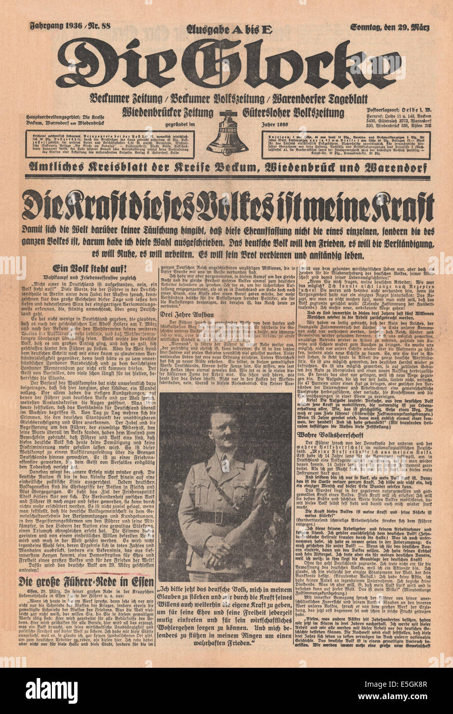 Die Glocke (Allemagne) Discours prononcé par Adolf Hitler à Berlin's Deutschlandhalle avec headline 'La force du peuple est ma force' Banque D'Images