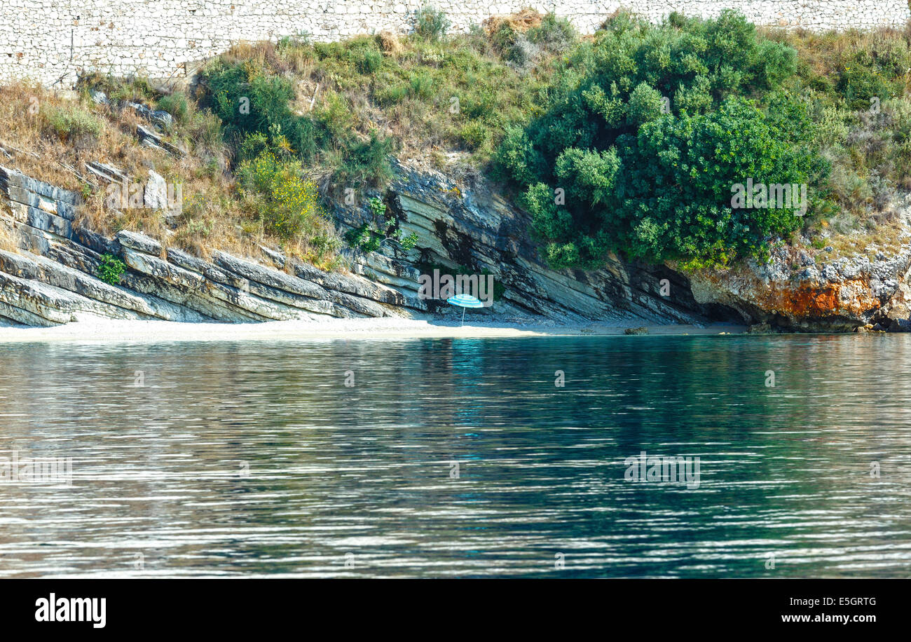 Petite plage non loin de Agia Effimia (Kefalonia, Grèce) Banque D'Images