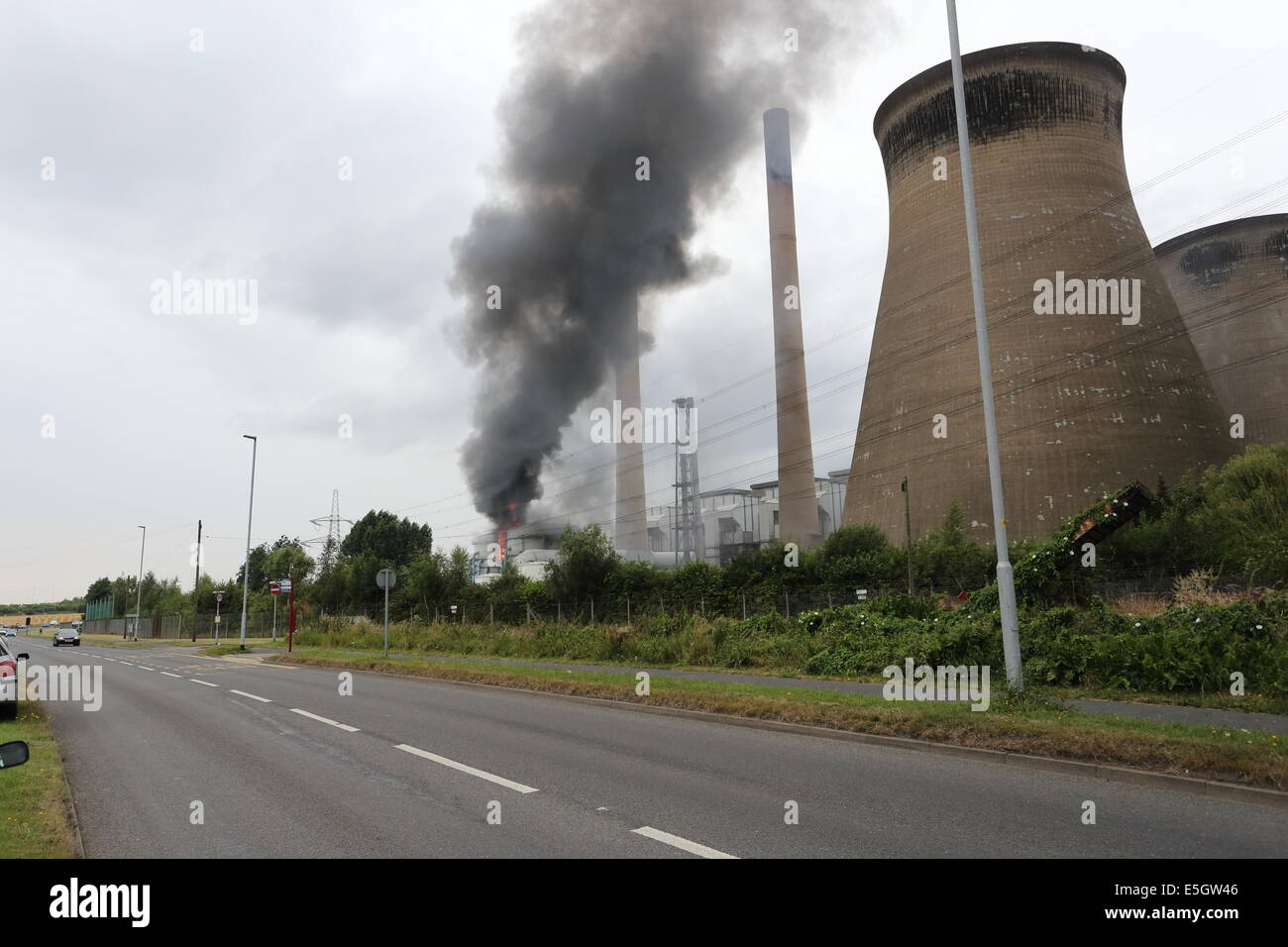 Incendie à Henrichenburg shiplift C thermique au charbon West Yorkshire UK Banque D'Images