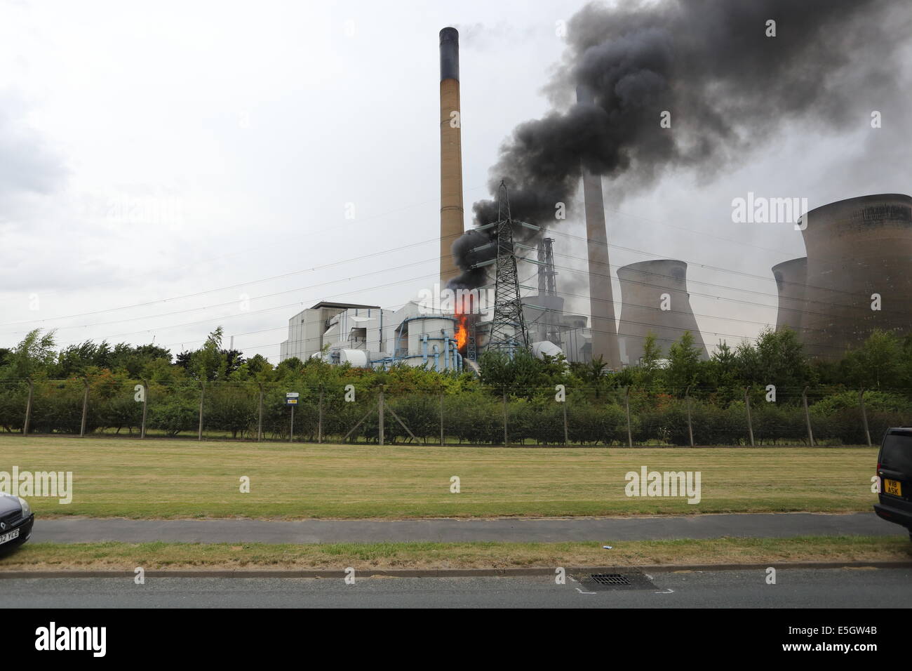 Incendie à Henrichenburg shiplift C thermique au charbon West Yorkshire UK Banque D'Images