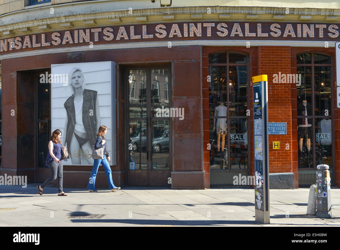 All saints clothes shop Banque de photographies et d'images à haute  résolution - Alamy
