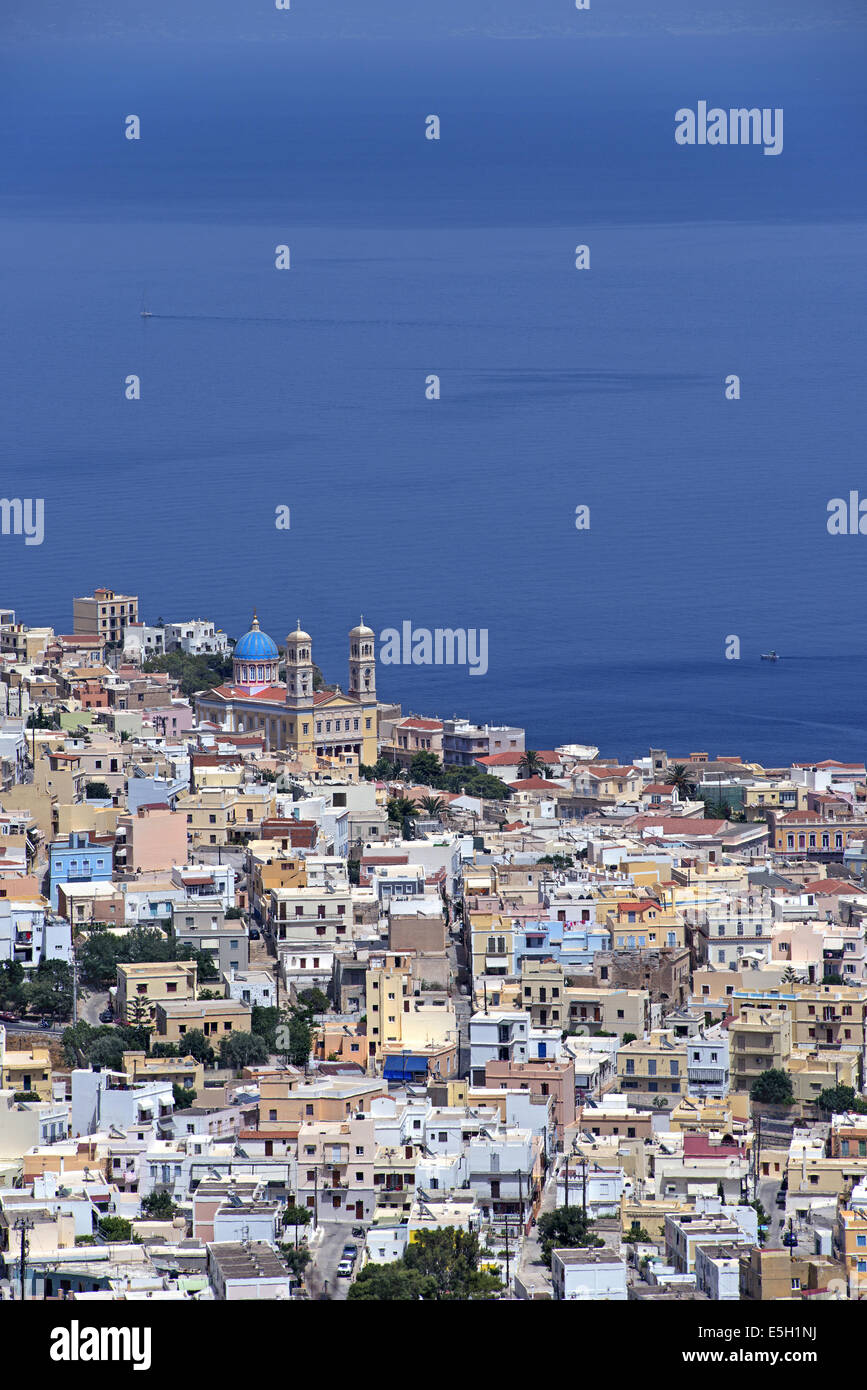 Voir d'Ermoupoli town, la capitale des Cyclades, dans l'île de Syros-, sur la mer Egée, Grèce Banque D'Images