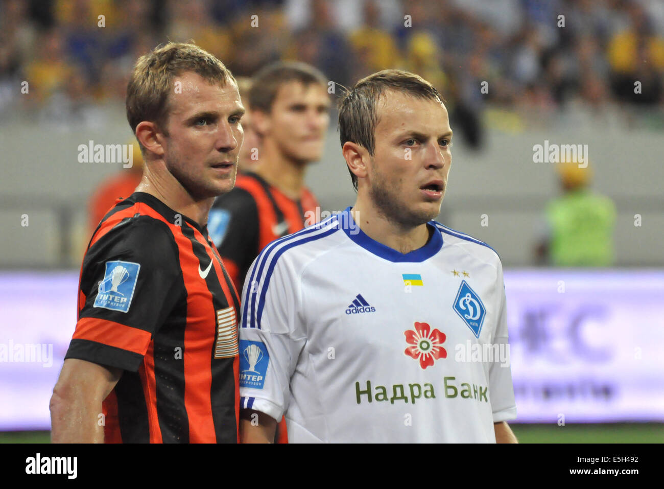 Olexandr Kucher et OLEH HUSIEV pendant le match entre "hakhtar entre' (Donetsk) et Dynamo (Kiev) au stade Arena Lviv Banque D'Images