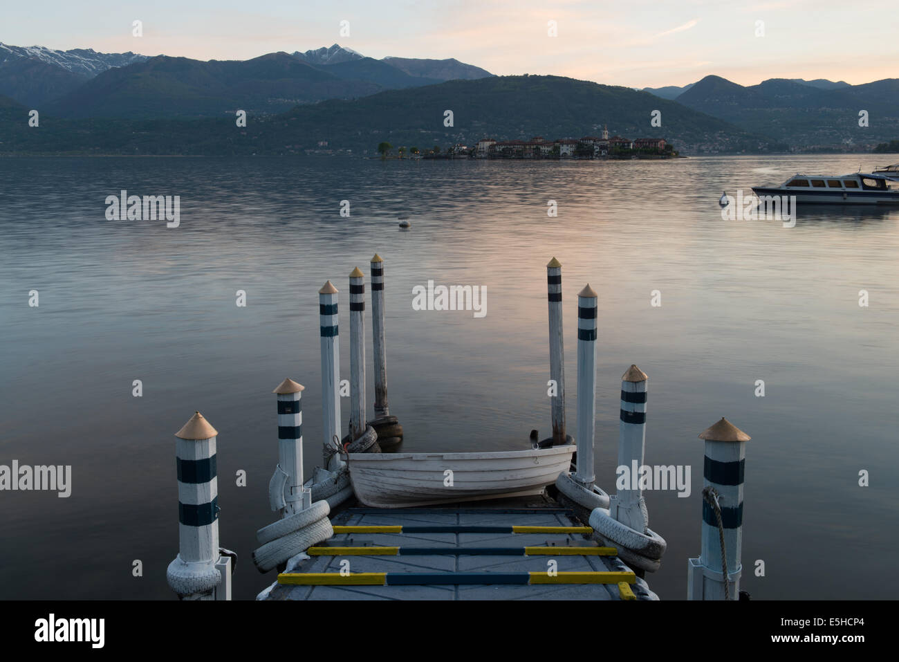 Le coucher du soleil, Stressa Style sur le Lac Majeur Banque D'Images