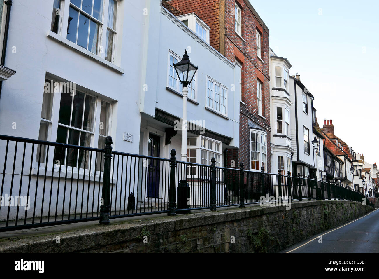 9509. High Street, Old Town, Hastings, East Sussex Banque D'Images