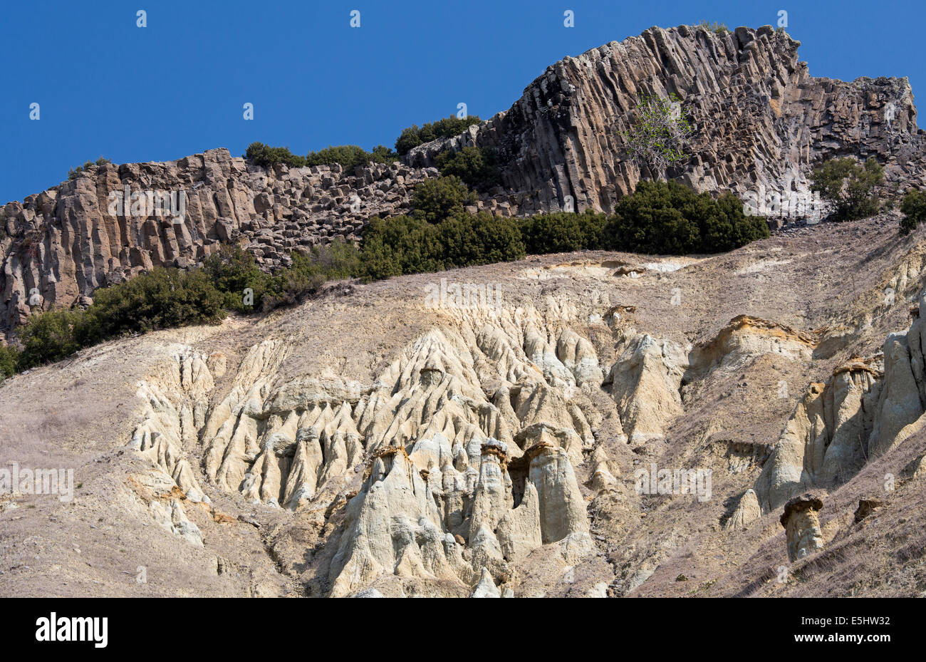 Les colonnes basaltiques Kula Manisa Turquie Banque D'Images