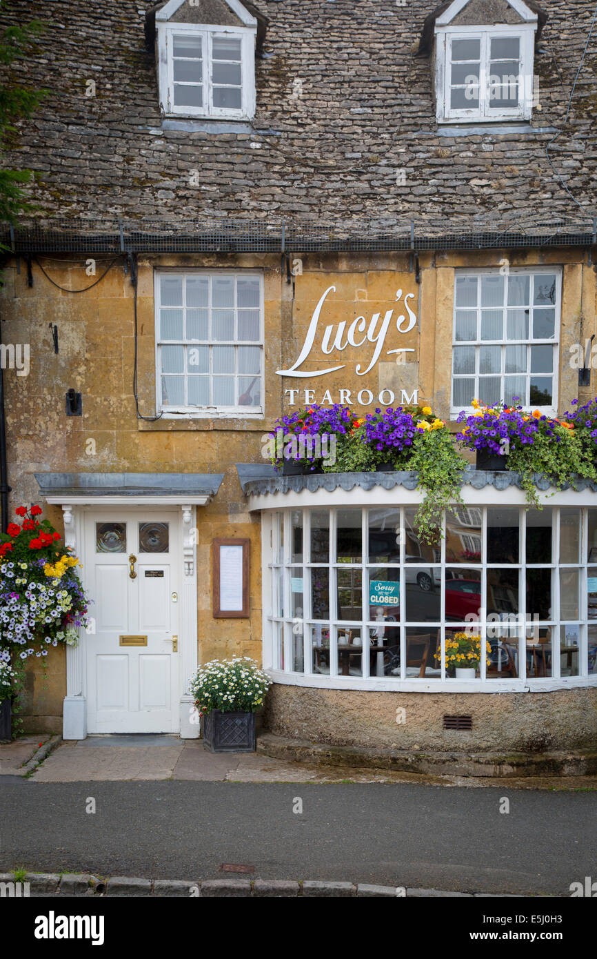 Lucy's Tearoom dans Stow-on-the-Wold, les Cotswolds, Gloucestershire, Angleterre Banque D'Images