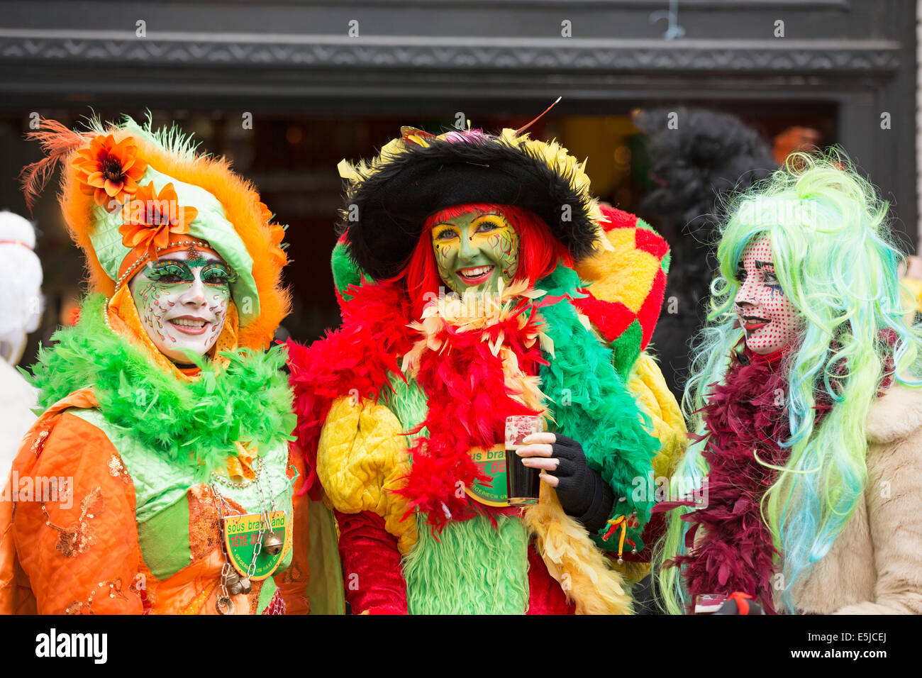 Pays-bas, Maastricht, Carnaval festival. Joliment confectionnés en femme. Portrait Banque D'Images