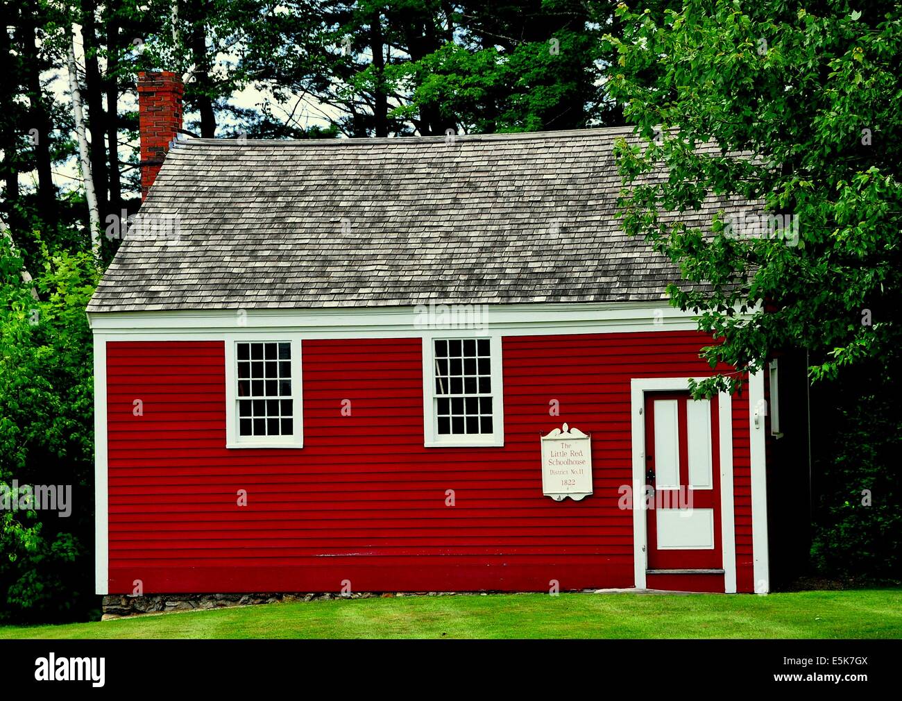 JAFFREY CENTER, NEW HAMPSHIRE : District 11 Little Red School House Construit en 1822 Banque D'Images