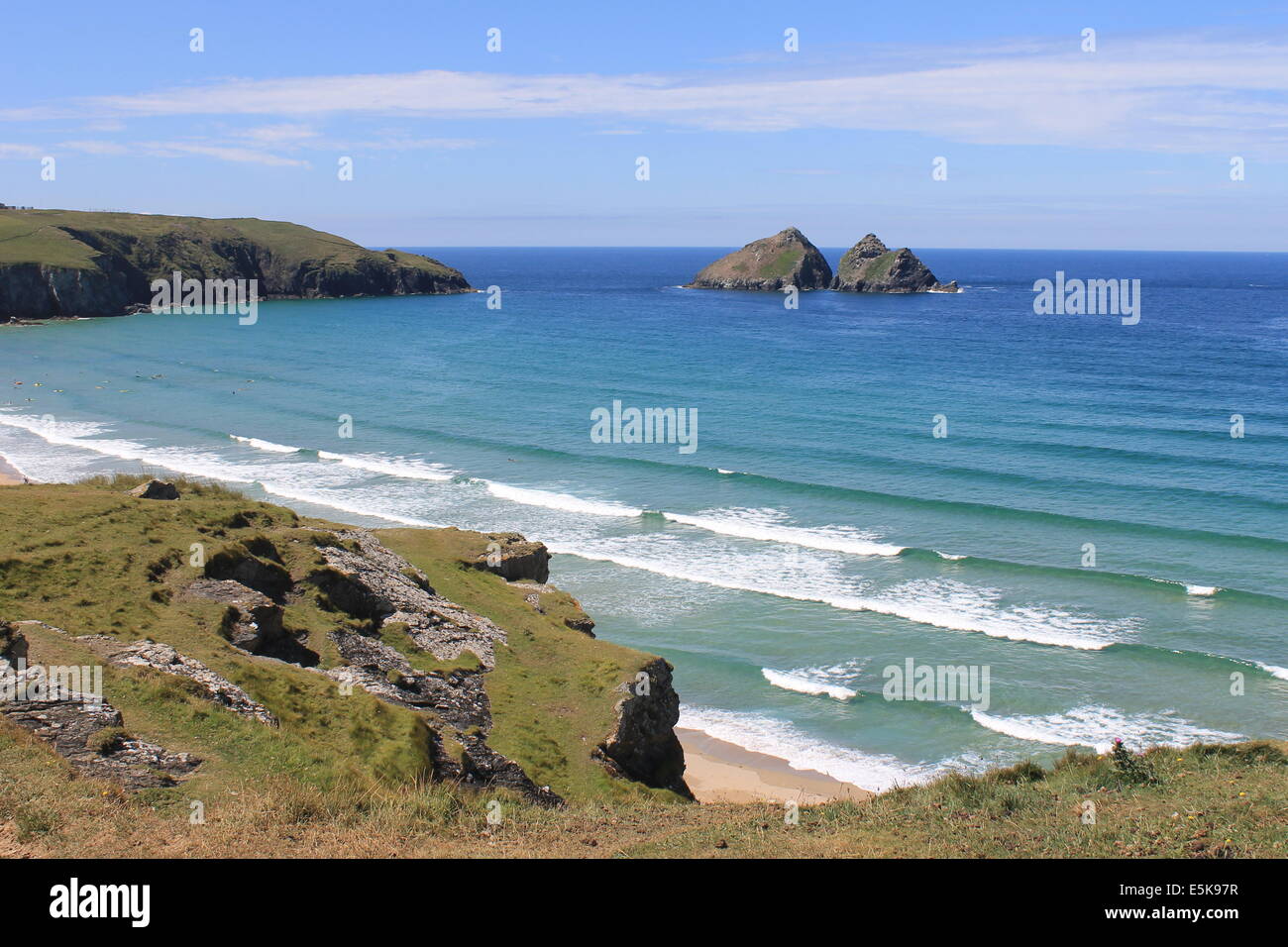 Baie de Holywell, Gull Rocks et Penhale Point, North Cornwall, England, UK Banque D'Images