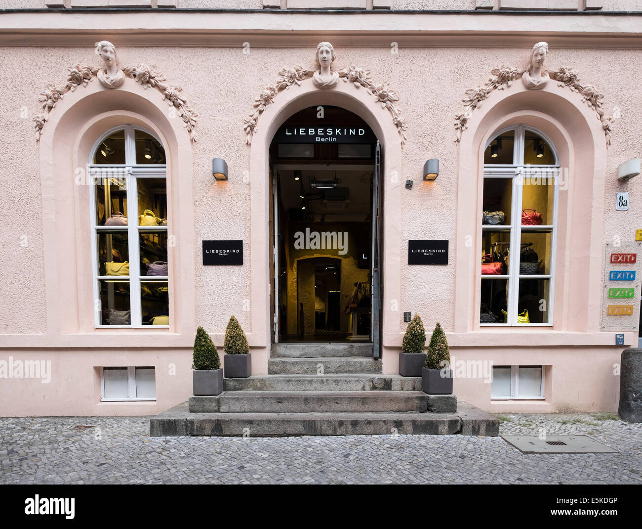 Libeskind boutique sur Neue Schonhauser street dans le quartier branché de Mitte à Berlin, Allemagne Banque D'Images