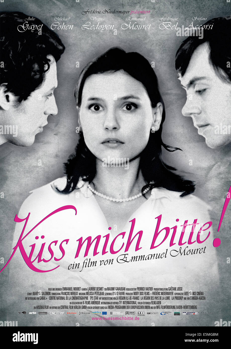 S Il Vous Plait En Allemand Un baiser s'IL VOUS PLAÎT, (aka UN BAISER S'IL VOUS PLAIT), l'allemand,  l'art de l'affiche de gauche à droite : Michael Cohen, Virginie Ledoyen,  Emmanuel Mouret Photo Stock - Alamy