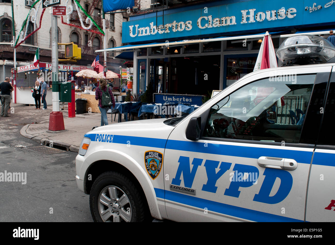 Voiture de la police de New York à Manhattan. Voiture de police. Banque D'Images