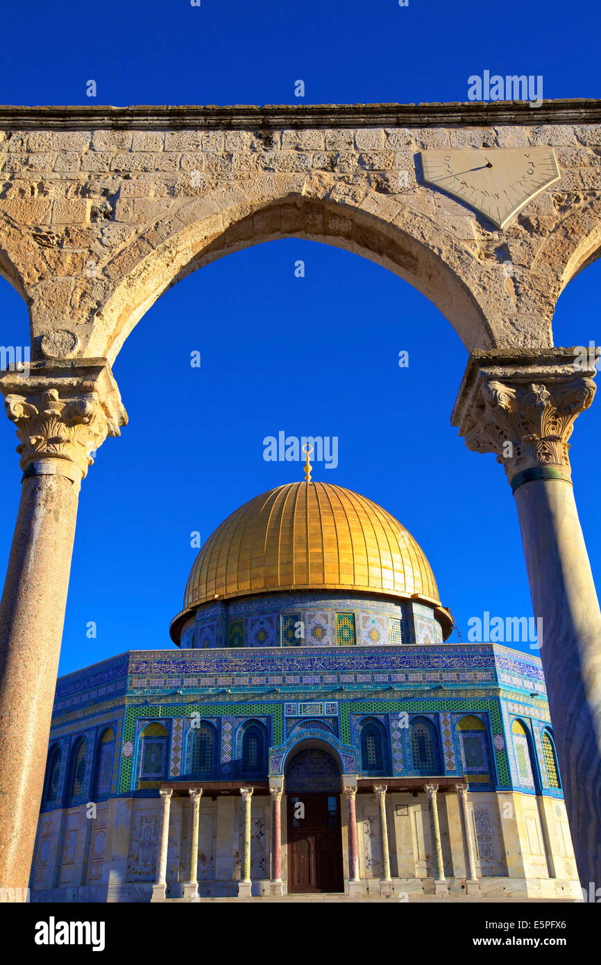 Le dôme du Rocher, sur le mont du Temple, Site du patrimoine mondial de l'UNESCO, Jérusalem, Israël, Moyen Orient Banque D'Images