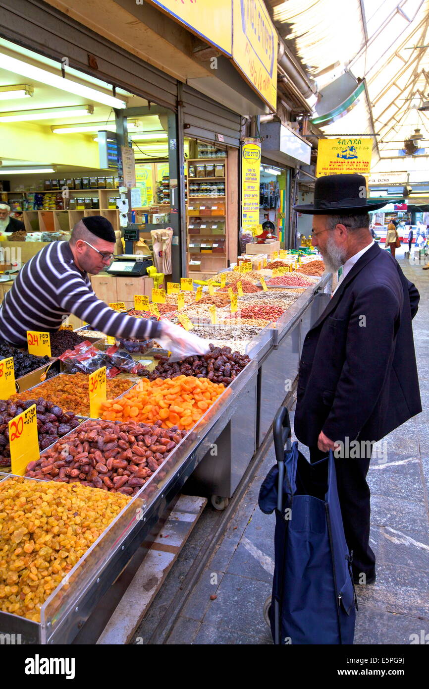 Boutique de fruits secs, du marché Mahane Yehuda, Jérusalem, Israël Banque D'Images